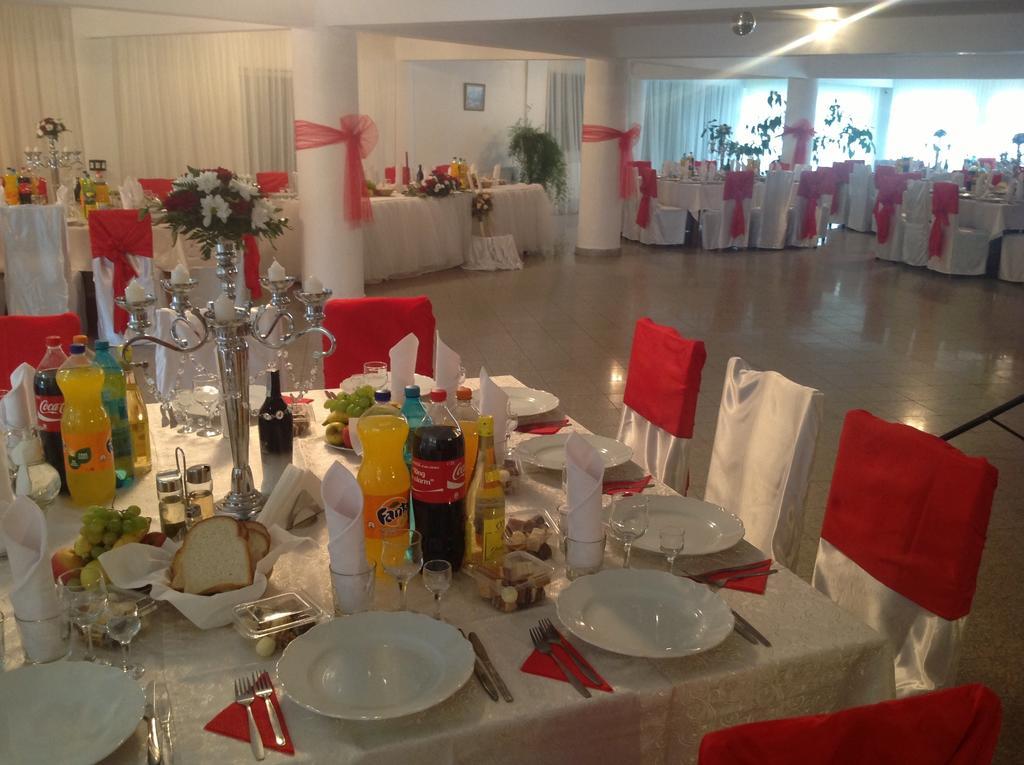 Casa Avram Hotel Сучевица Екстериор снимка